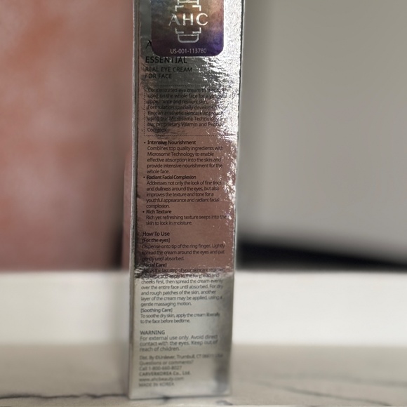 AHC Essentials Eye and Face Cream - Picture 3 of 3